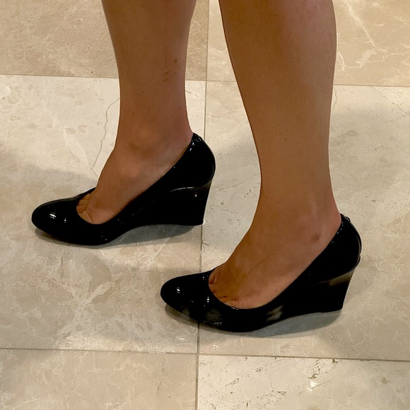 COACH Roni Black Closed Toe Patent Leather Wedge - Picture 1 of 12